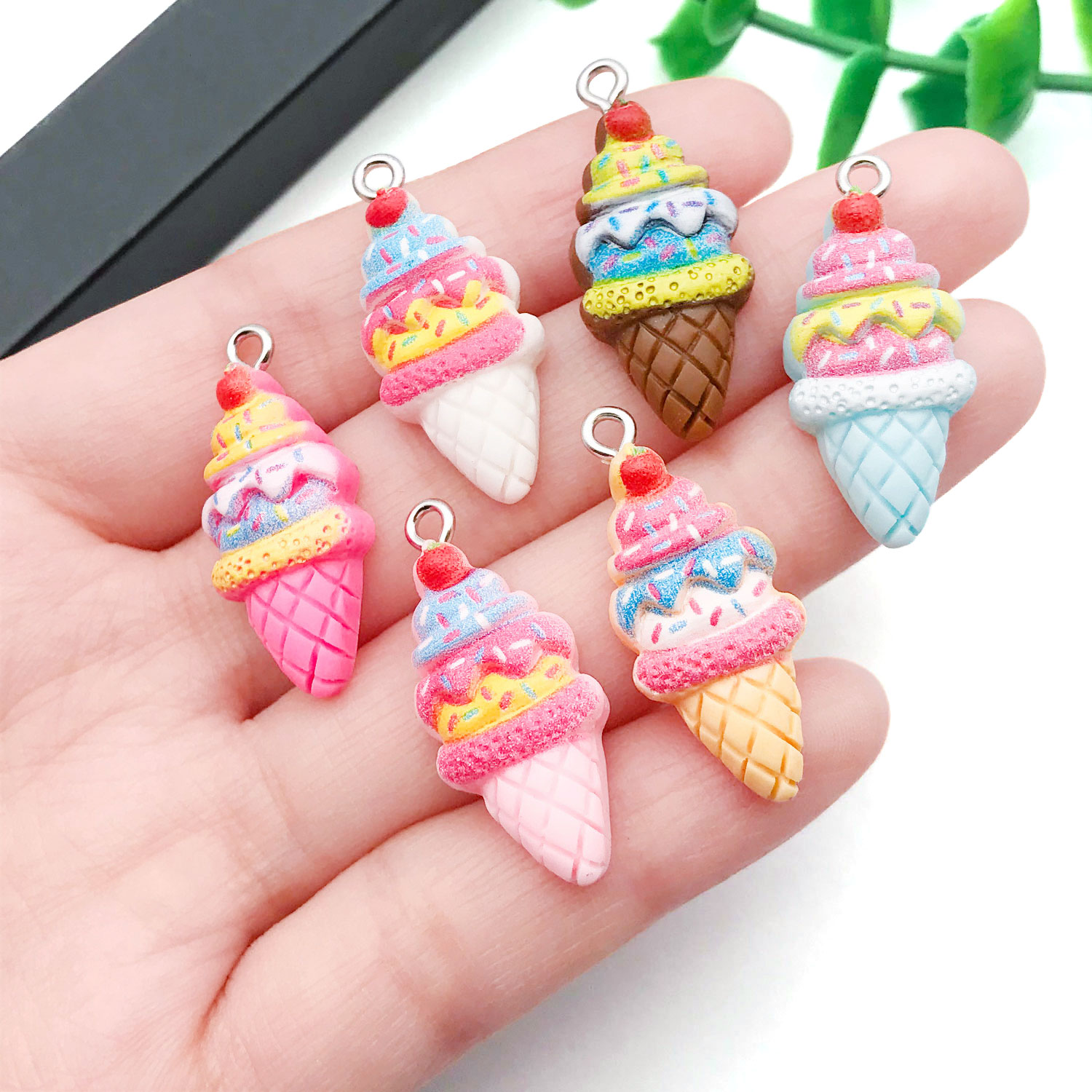 Resin Art Keychain - 5/12pcs Resin Strawberry Ice Cream Pendant