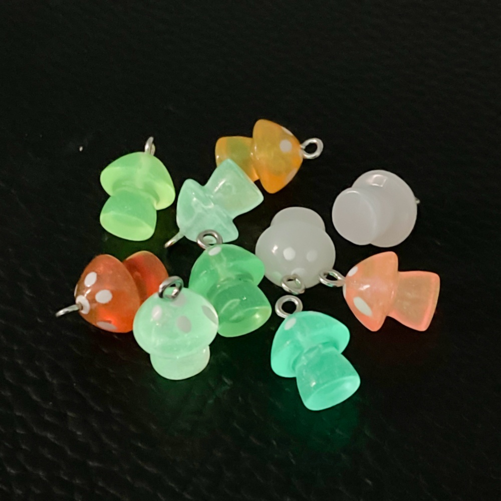 16pcs Luminous Mushroom Charms – Resin Art Handmade Bewertung und Preis